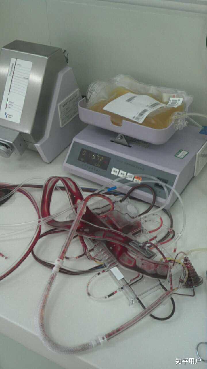 请问献血浆危害有多大,我们村有20几个人没个月去献血浆,说是献其实是