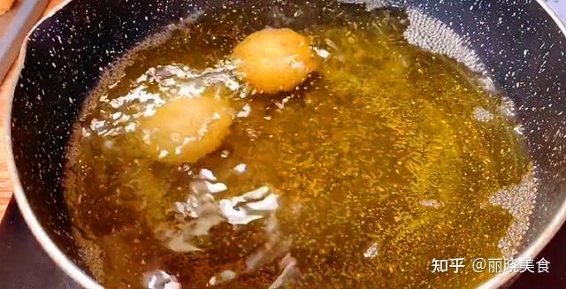 糯米丸子怎么做好吃窍门 v2-2b8a20eb4c63aea61426c4c5e689a9f4_r.jpg