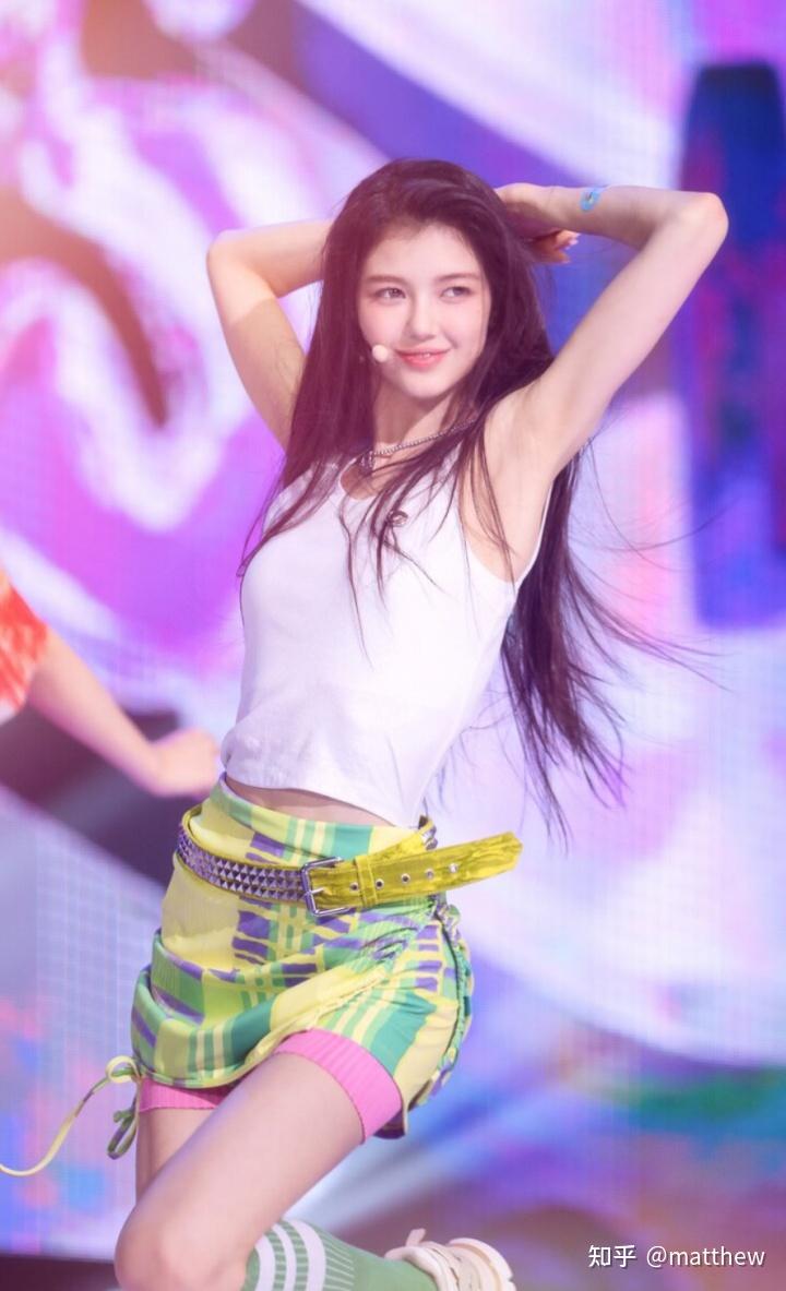 韩国女子演唱组合newjeans成员丹尼尔新年帖子引发粉丝热议