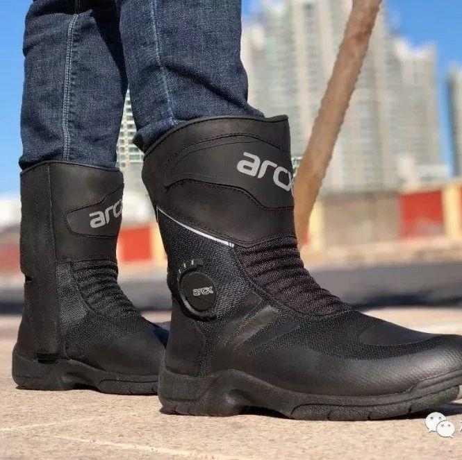 舒适度最好的骑行靴 v2-2bbaf57bc9a660242e0764fc81206974_1440w.jpg