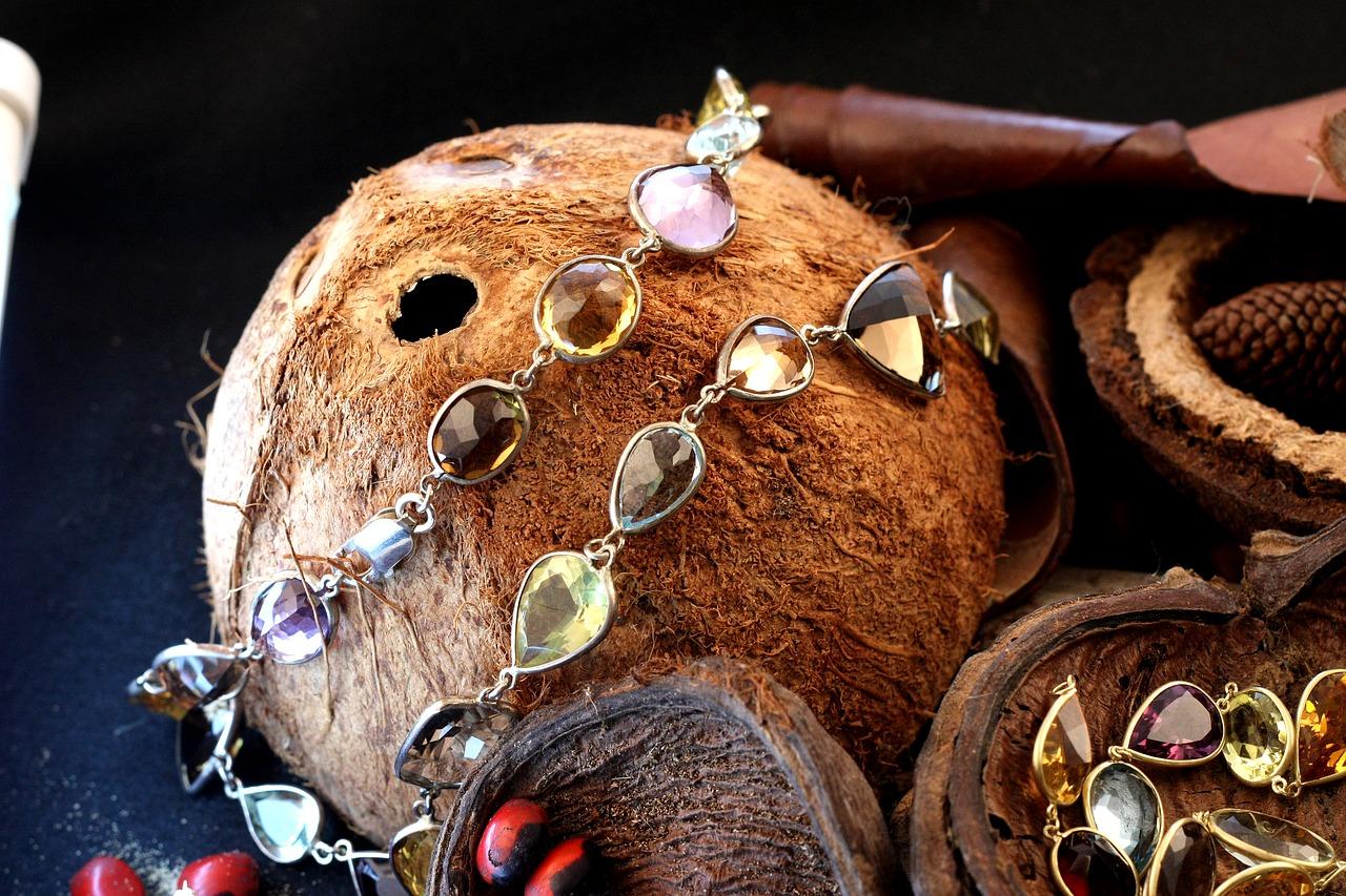 3. 超强胶粘石头