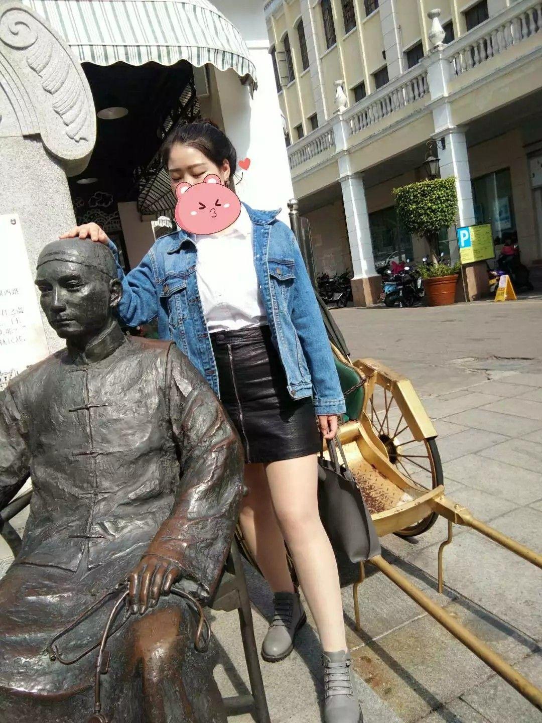 一个大二学生 长得丑 脸上出油 胖 家境不好 朋