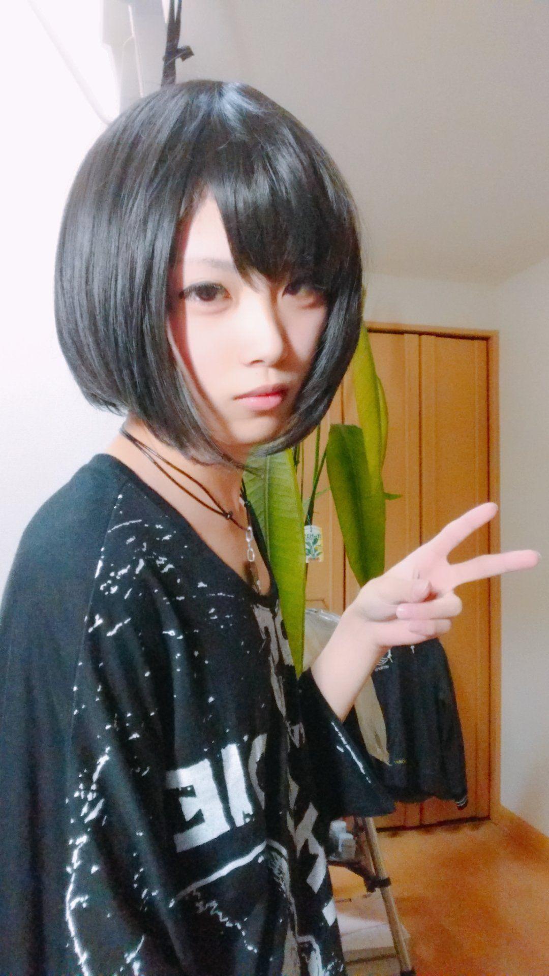 如何评价11区17岁女装大佬被基友要求交往? - 知乎