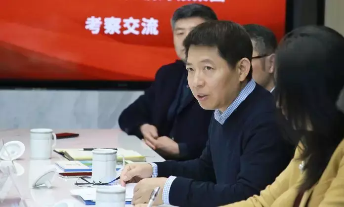 泸州市委常委陈日率团考察中国贵酒集团陆家嘴总部