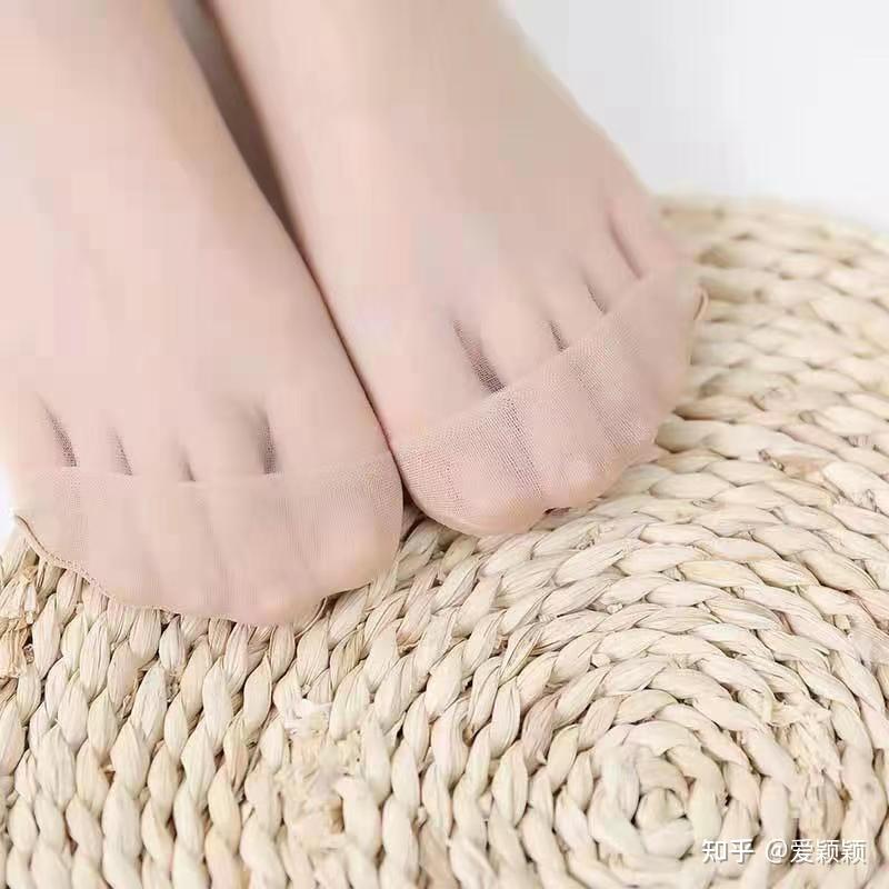 女生怎样穿肉色短丝袜? - 知乎