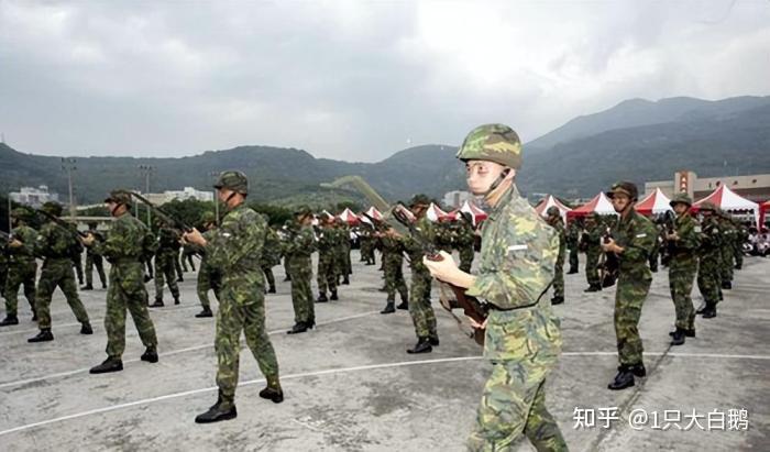 若台海“统一”，20多万的台军该如何处理，收编还是就地解散呢？ - 知乎