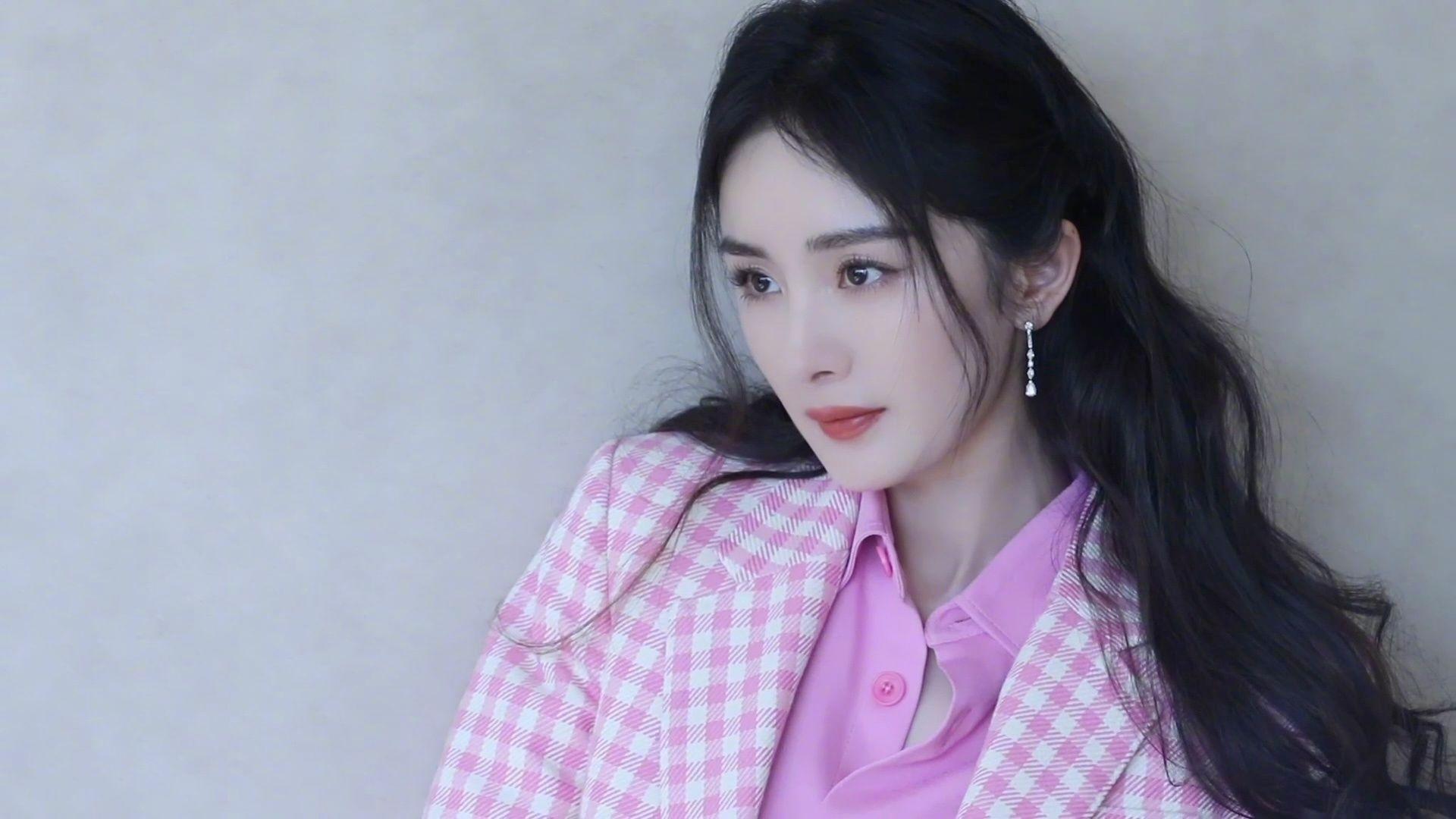 2023年,杨幂(内地女明星)的相貌为什么有些显老? - 知乎