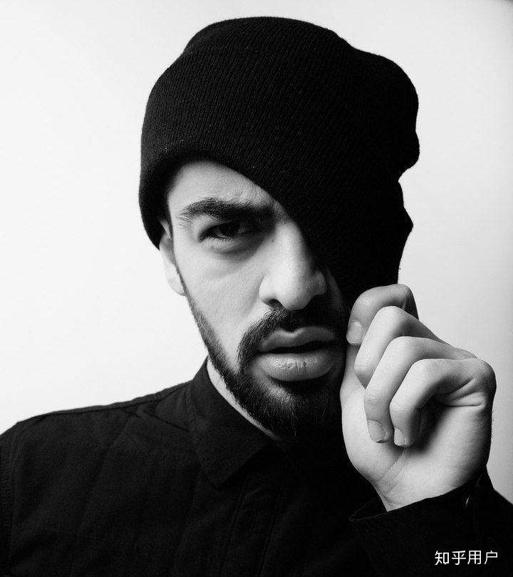 有人有俄罗斯歌手miyagi的照片嘛感觉一直不能有很多他的资料谢谢您们