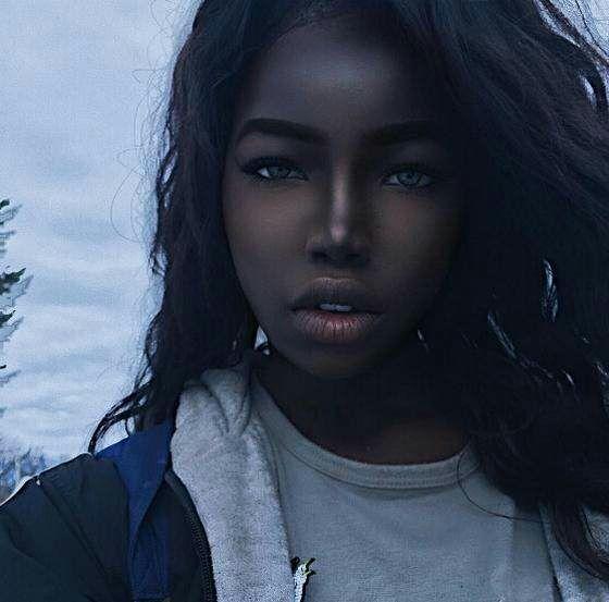 虽然说一白遮百丑 弱弱的问句 有没有男生打心眼里喜欢黑皮肤的女生的