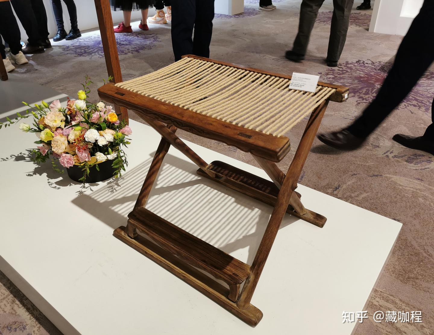 鬼眼、麦穗纹全有,黄花梨交杌木质特征典型 - 知乎