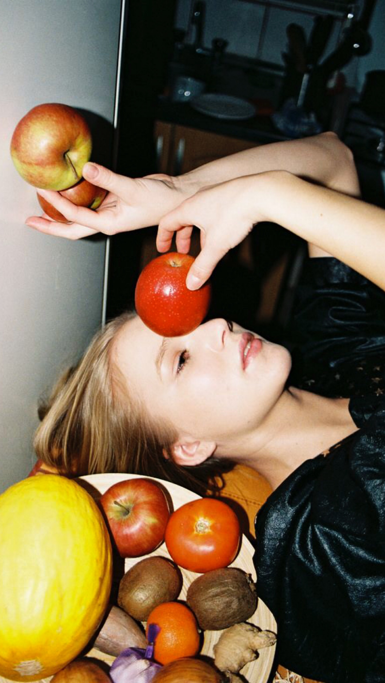 有没有这种风格的欧美人物壁纸