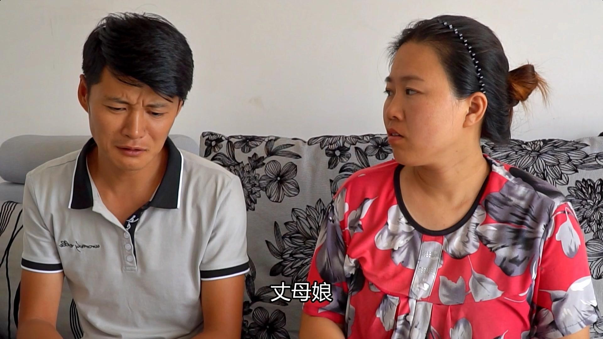 上门女婿醉酒回家,误把丈母娘当成媳妇,俩人的精彩对话太逗了