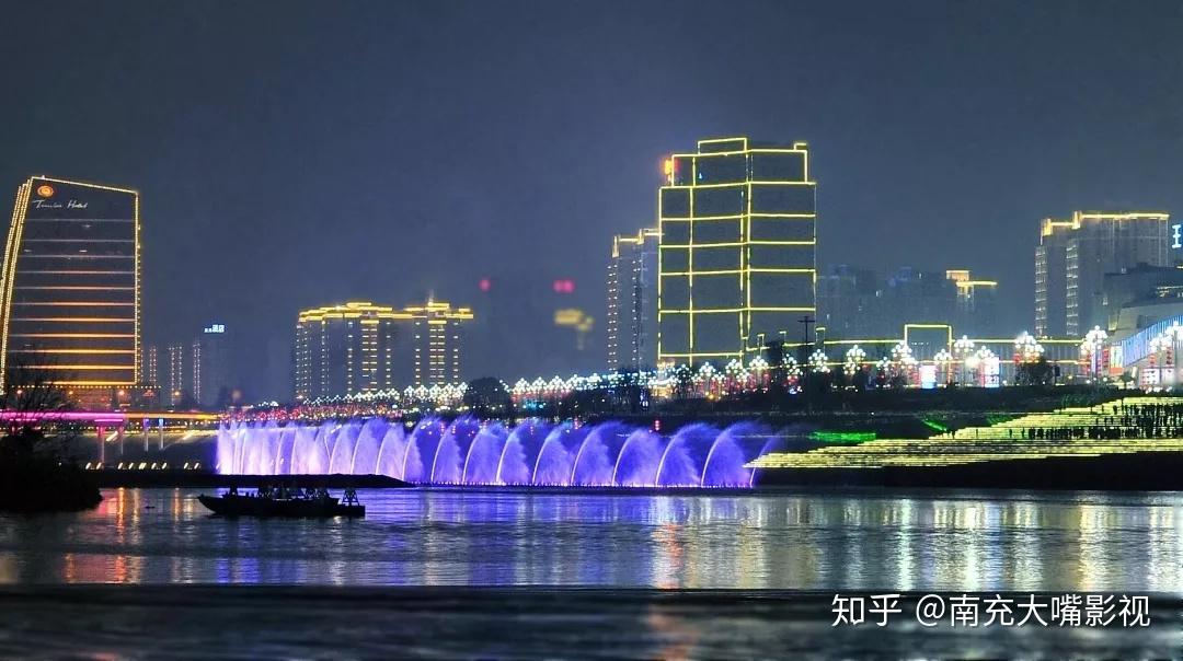 夜色,随手一拍都是精彩的大片~67金融广场音乐喷泉印象嘉陵江湿地公