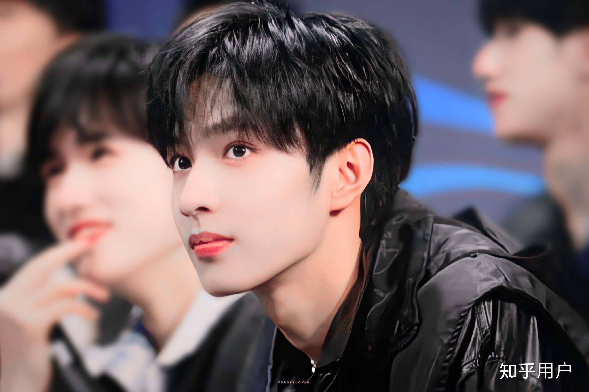 如何看待刘耀文的颜值