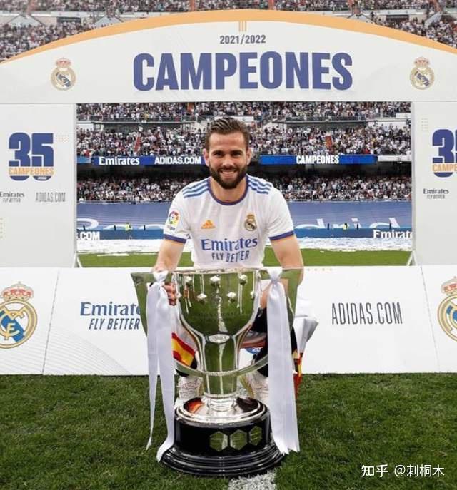 回心转意,皇家马德里队魂纳乔·费尔南德斯逆转离队传闻,续约1年