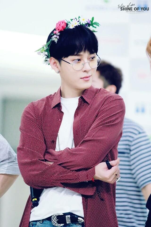 如何评价BEAST龙俊亨? - 韩国流行音乐(K-Po