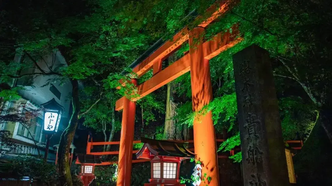 日本鸟居一念神域一念人间