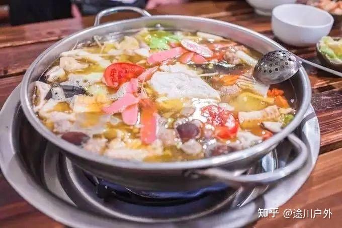 高铁1.5h跑拢!四川这座千年江城,美食美景无数!终于藏不住了!