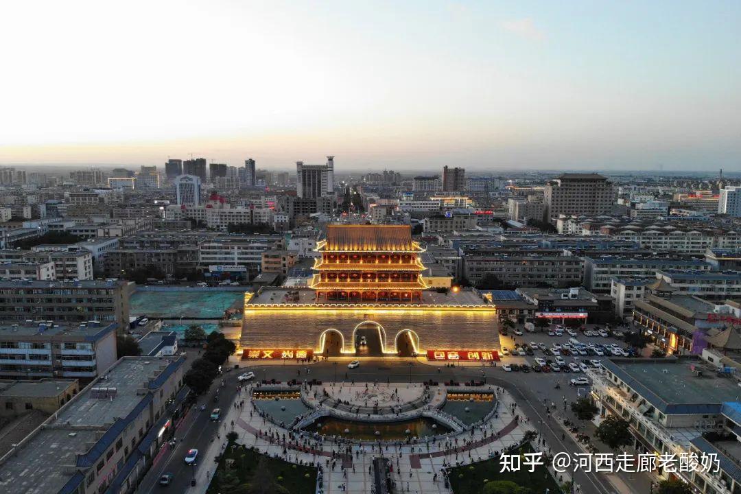 汉唐时期的甘肃首府凉州武威甘肃在兰州以西是一马平川的河西走廊