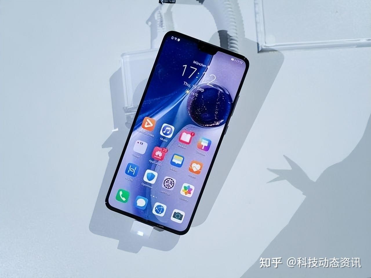 红外遥控可以让用户直接用手机控制家中的电器,如电视,空调等,而nfc