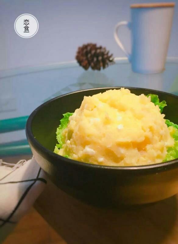 土豆泥做什么菜好吃 v2-2d27891565d30fbe2d8c4962fd8442c6_r.jpg