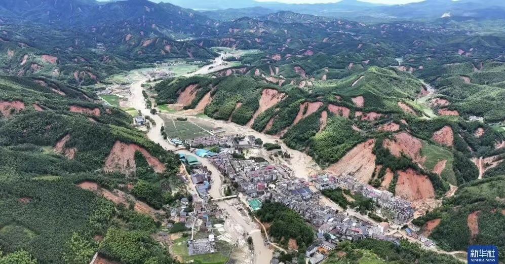 陕西柞水高速桥梁垮塌事件已确认坠河车辆 25 辆、38 人遇难、24 人失联，失联人员还有生还可能吗？