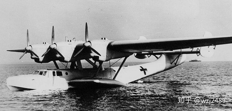 而与此同时,德意志帝国的小邻居荷兰也在需要一种新型水上飞机来取代