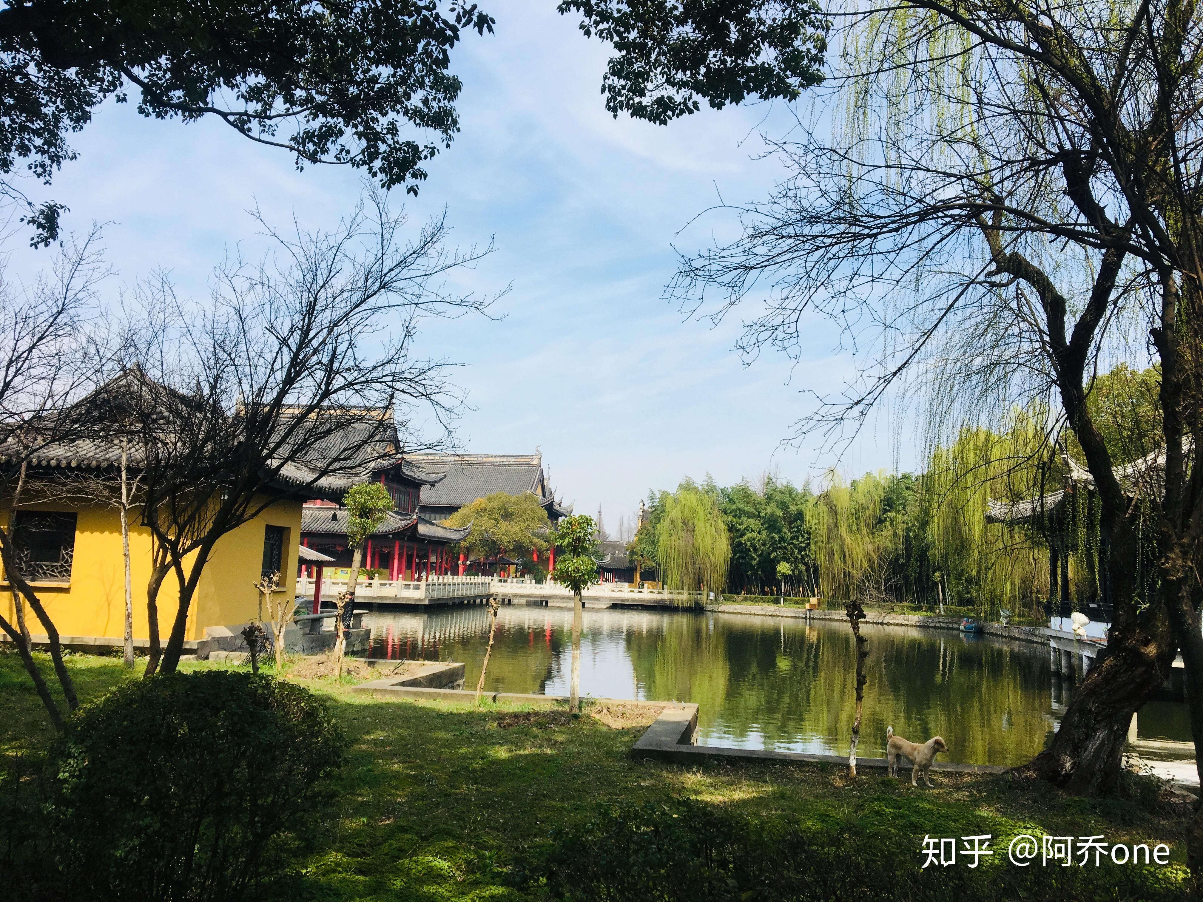 旅游攻略景点必去二日 v2-2da6c5571cadd4f9cb400f513edb144c_r.jpg