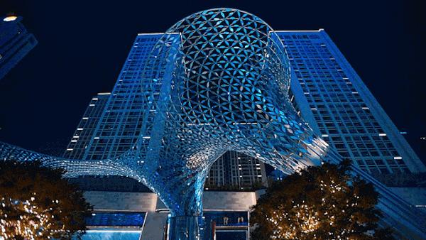 在深圳中心综合体800米中央大街上,比利时布鲁塞尔的ney & partners