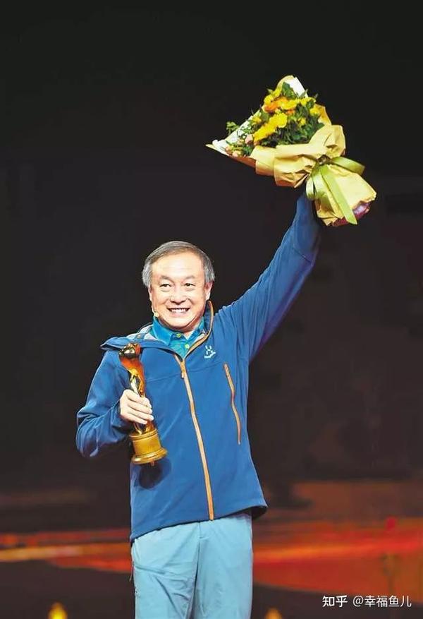 无腿登珠峰第一人夏伯渝:截肢、癌症、血栓...43年追逐69岁圆梦 - 知乎