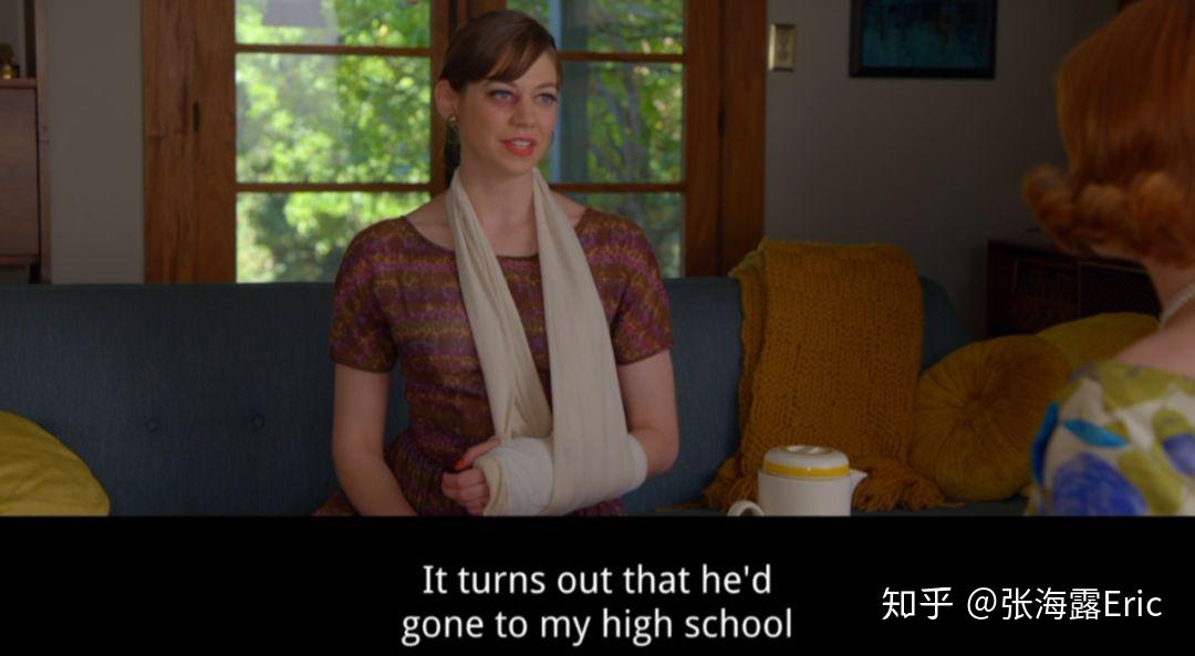 最地道的就是这句了:屋里太乱了,除了用最简单的 a mess,messy/sloppy