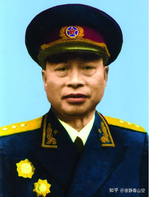 女红军与丈夫分别后被地主霸占受欺负26年后得知前夫成开国上将