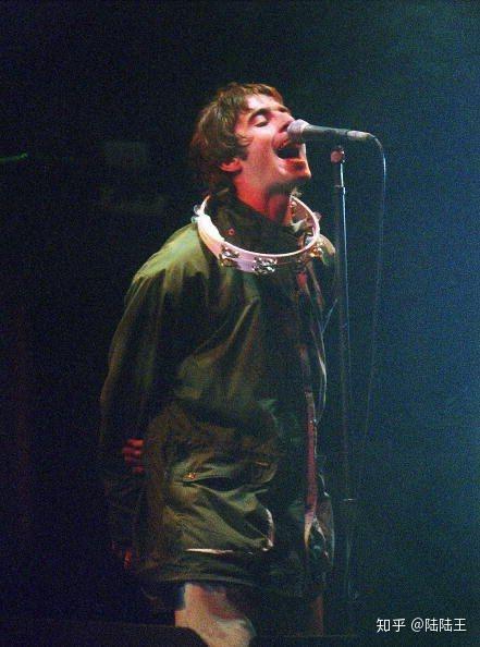 如何评价oasis主唱liam的颜值