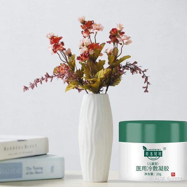 一个多月的宝宝脸上长湿疹能用草本贝贝吗