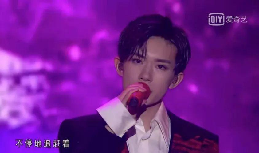 易烊千玺生日几月几号 v2-2e9ff8f945616da3ccb43964b0873098_r.jpg