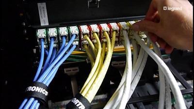 如何使用电动车配线仪配线 v2-2ea53bbcb419fadcd1513bad7f7565e5_1440w.jpg?source=172ae18b