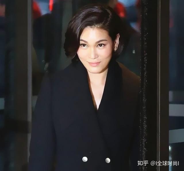 三星集团二公主李叙显 人品低调衣品高 如花美眷气质好