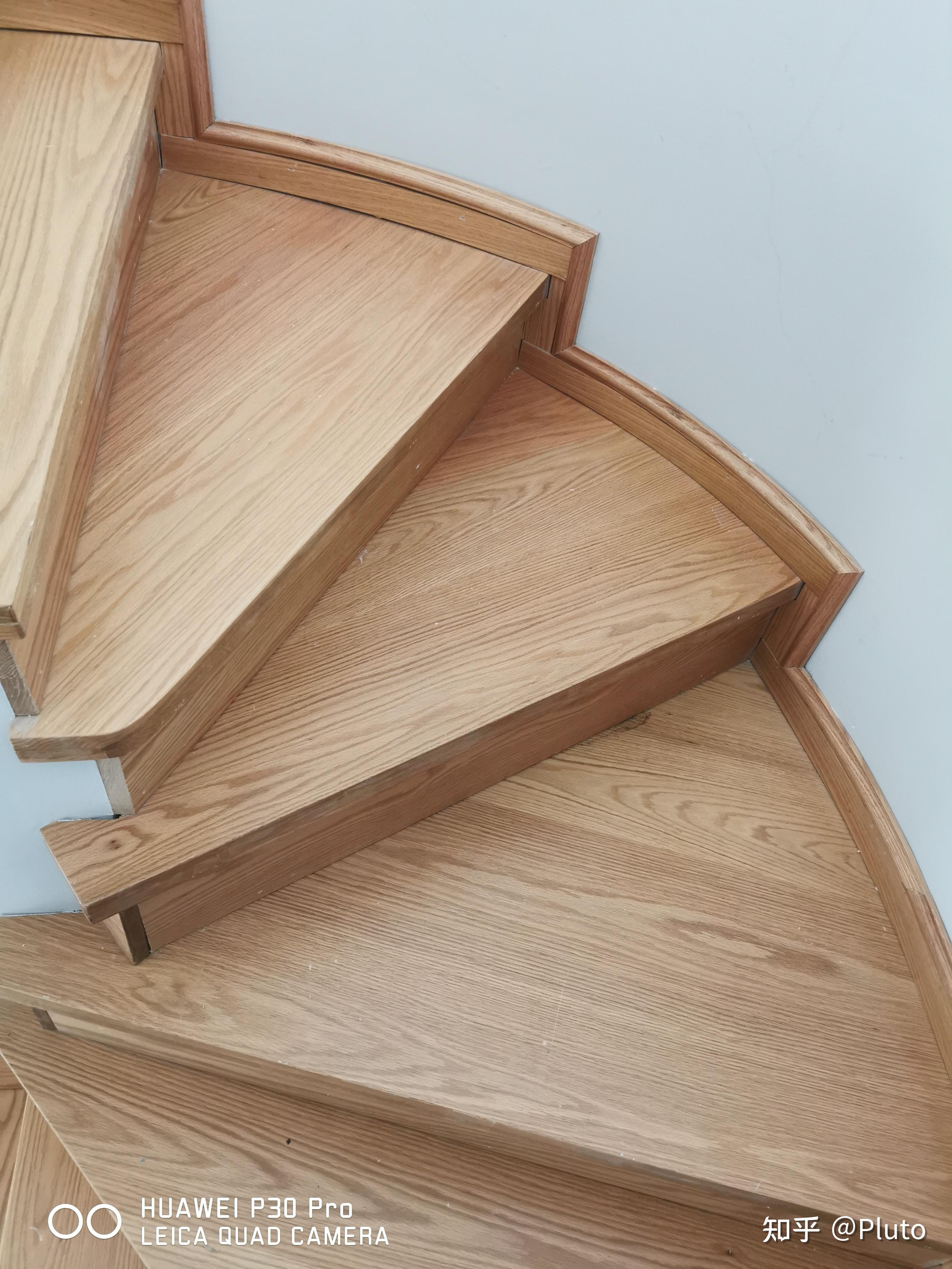 红橡实木楼梯简约但不简单