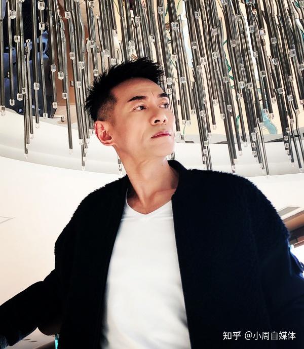 59岁江华复出!转行当直播主带货 - 知乎