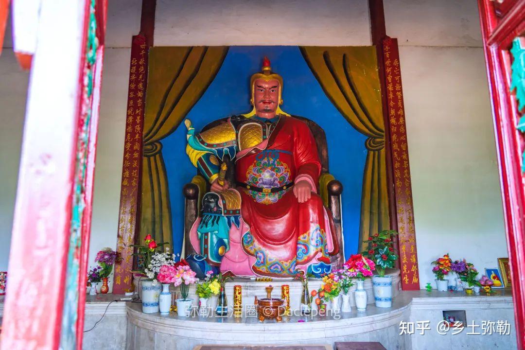 2.峭壁之上,杨绳武祠