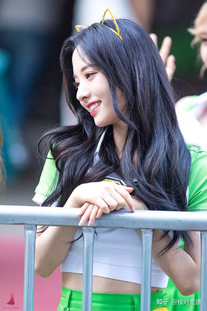 如何评价宇宙少女成员苞娜(金知妍)?