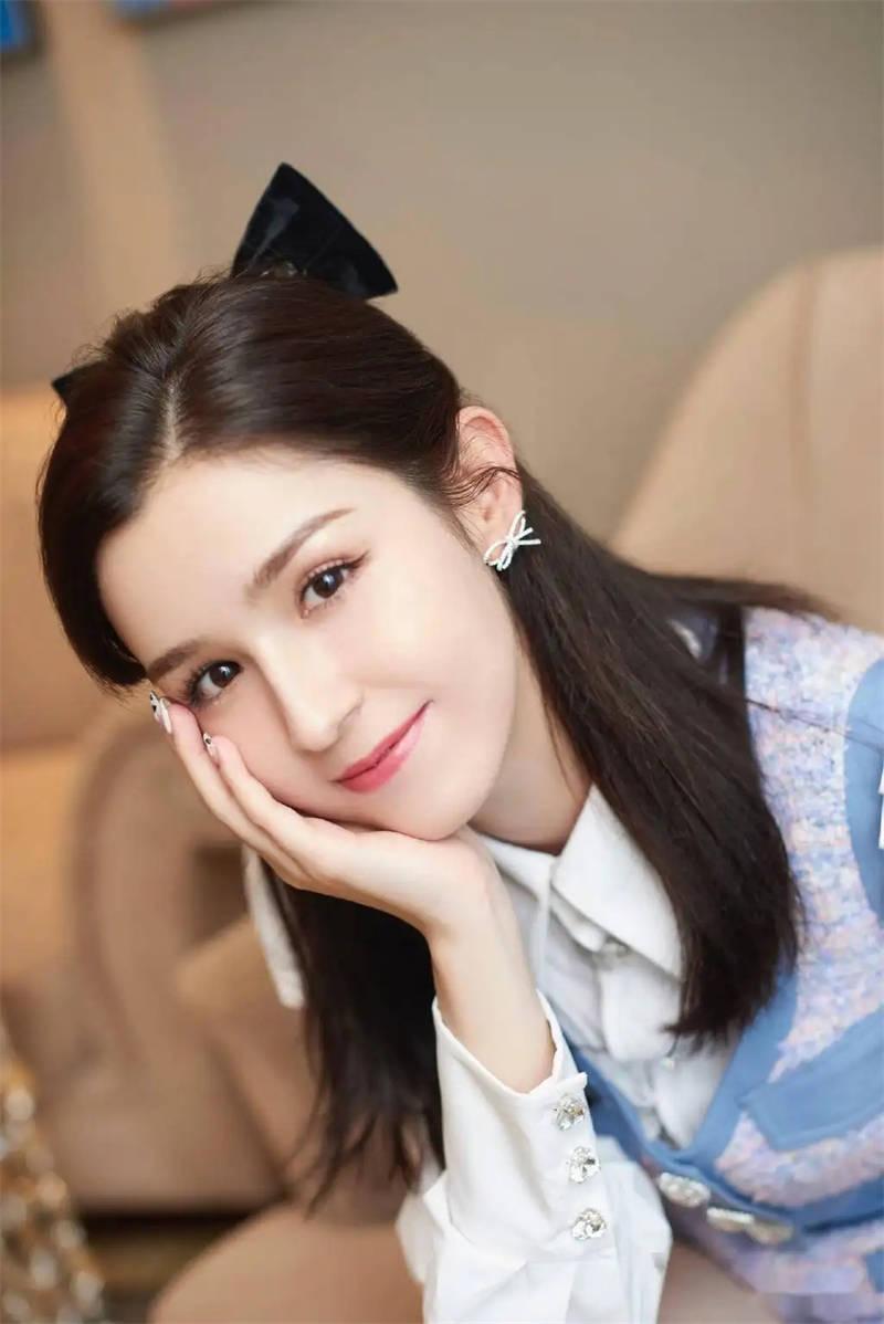 26岁的素人哈妮克孜凭什么跻身新疆四美