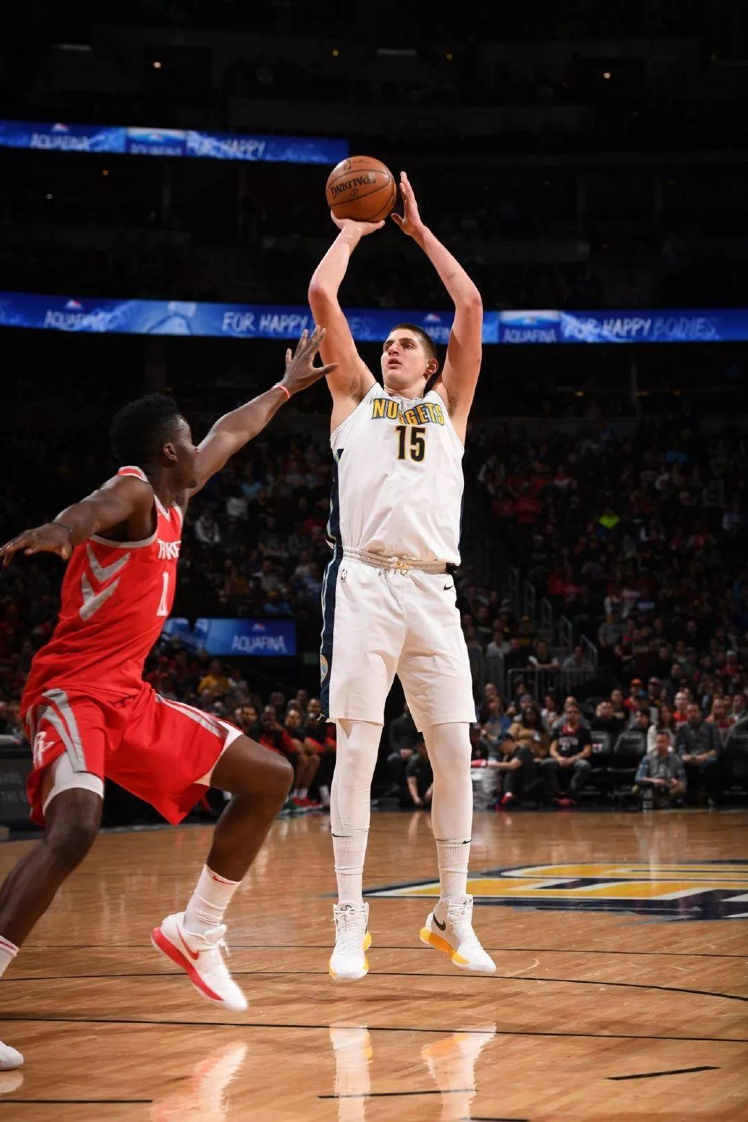 人类五花肉精华丨尼古拉约基奇高清壁纸赏析