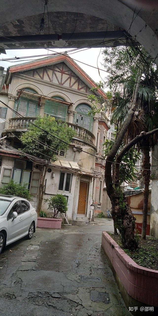 乔家路上的梓园作者邵明