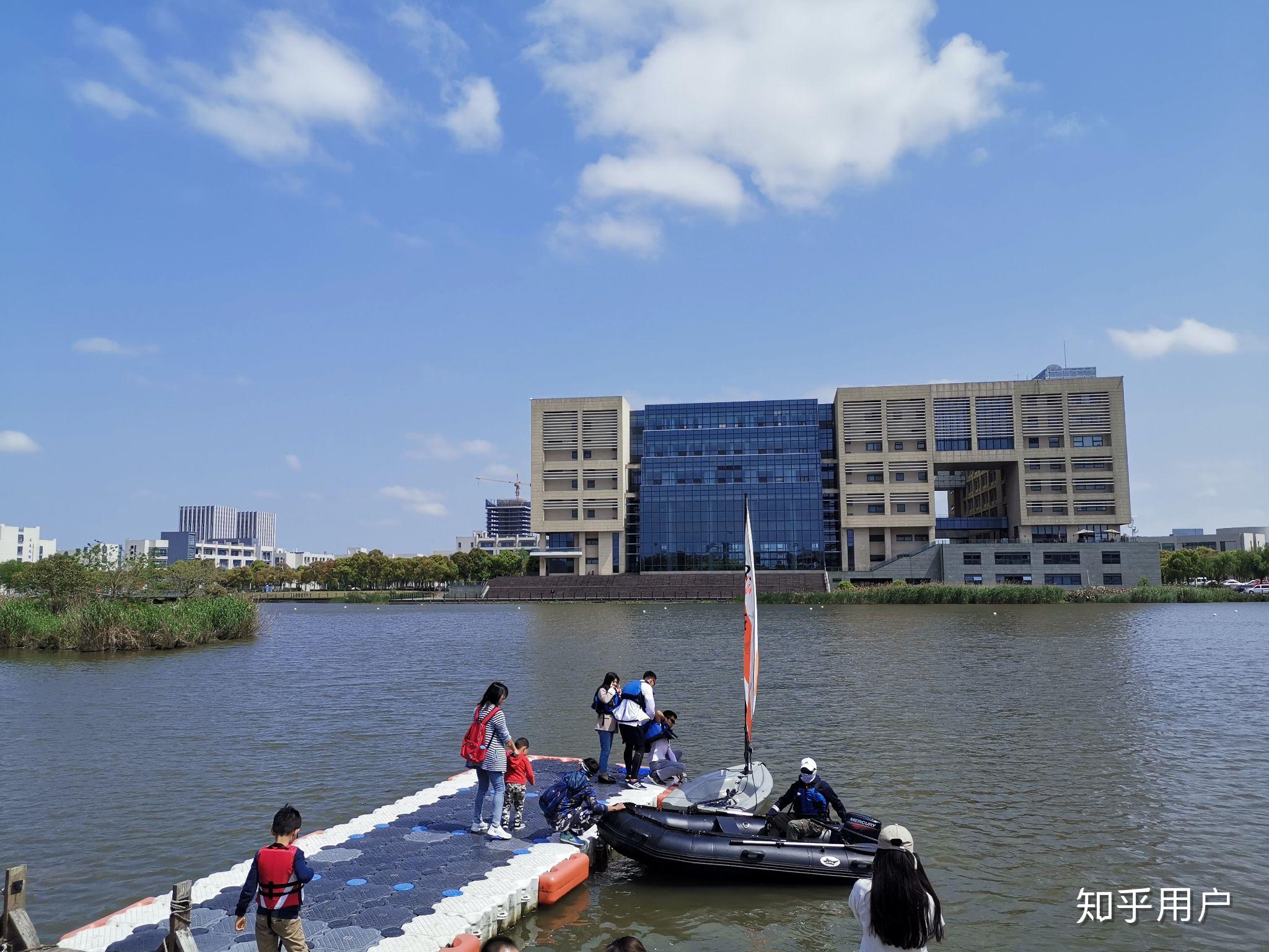 上海海事大學的圖書館或教室環境如何是否適合上自習