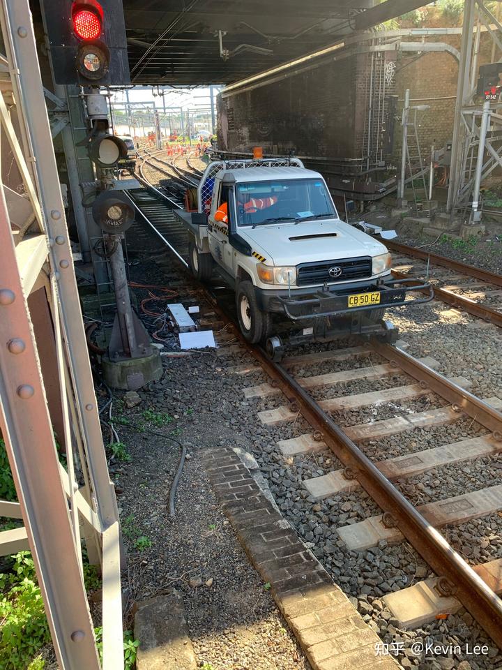 铁路上除了跑旅客列车和货运列车,还会跑什么车? 4 v2 2f3d107405e39fa72174c17054bce142 720w