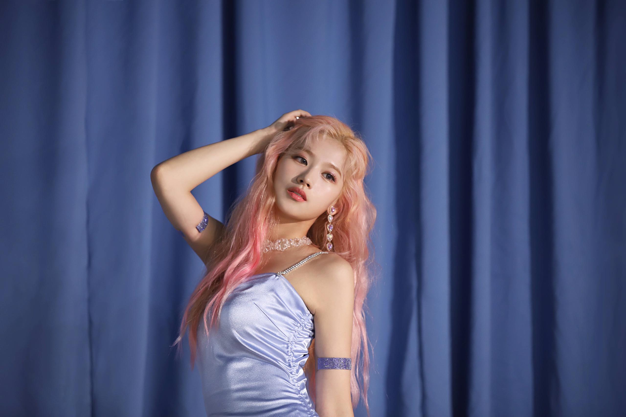 twice的凑崎纱夏sana有什么神图