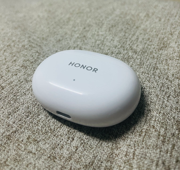 长续航与高音质的“双链”结合——荣耀Earbuds 3i实测体验