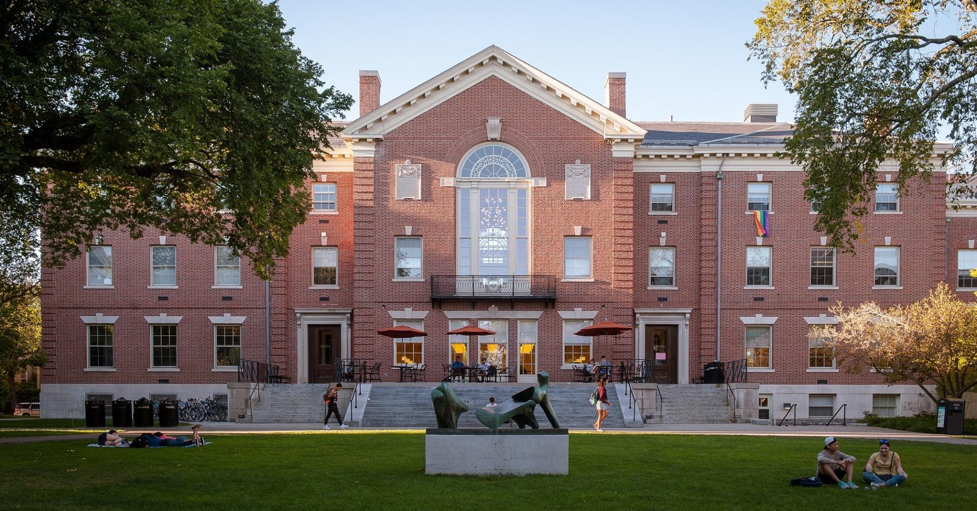 布朗学子在美本早申分享会上的演说稿