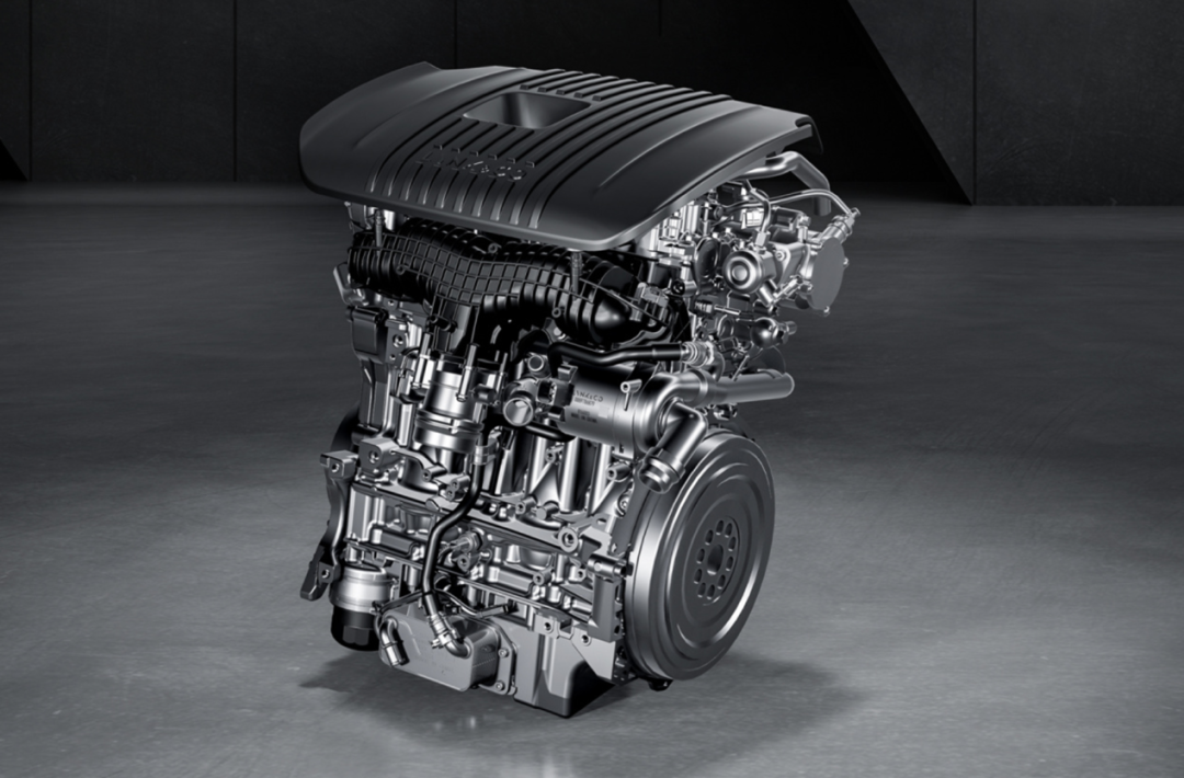 但领克09 em-p远航版却并没有采用混动专用的发动机,而是继续采用领克